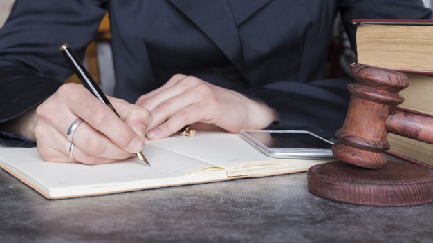 İzmir Avukat Bul — Alanına Göre Avukat Arama Rehberi